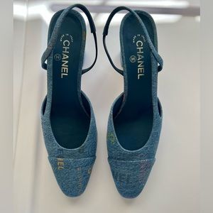 Chanel 22P Denim Multicolor Slingbacks Size 42